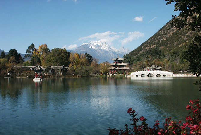 China, Yunnan, Lijiang, Jadedrachen Scheeberg, Yulong Shan, Heilong Tang,